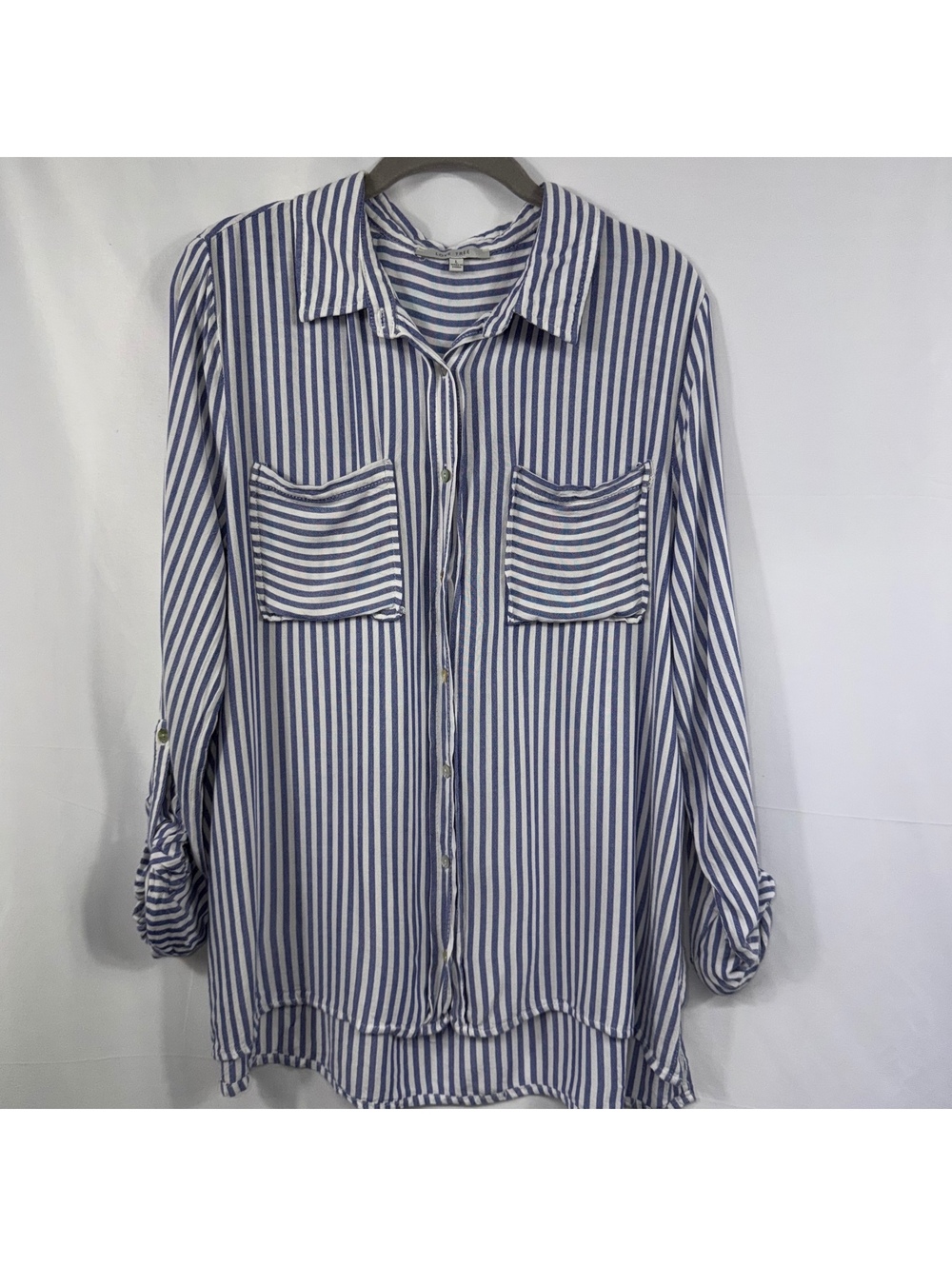 Love Tree Women’s L Blue White Striped Button Down